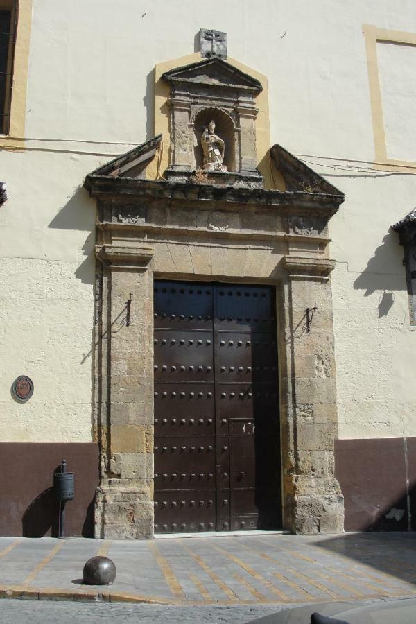 Mar2 - Las Columnas De Adriano Seville Exterior photo